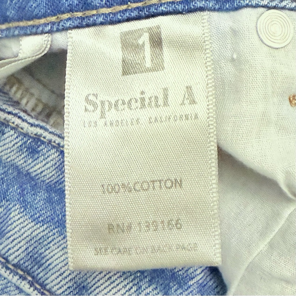 Special A Distressed Straight Leg Jeans High Rise Raw Hem Size 1 - Picture 3 of 3